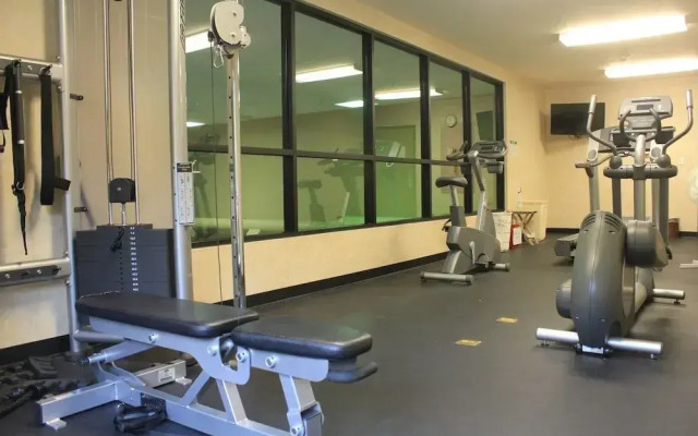 Rushmore Express Keystone