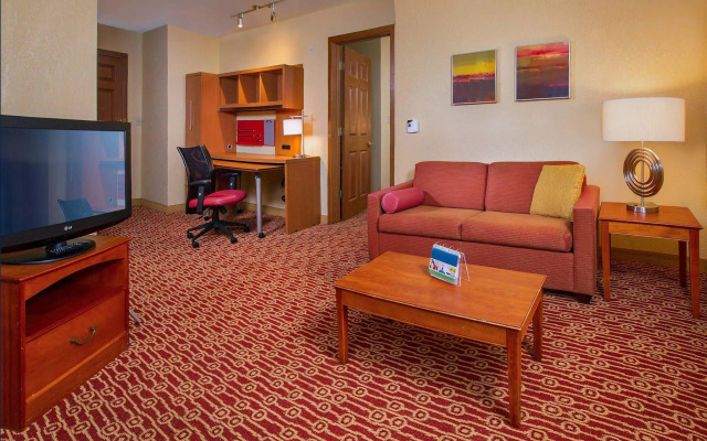 Sonesta Simply Suites Falls Church