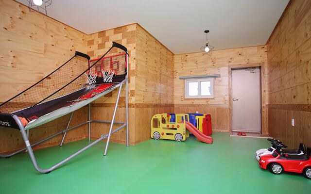 Yeosu Pierre Mont Pension