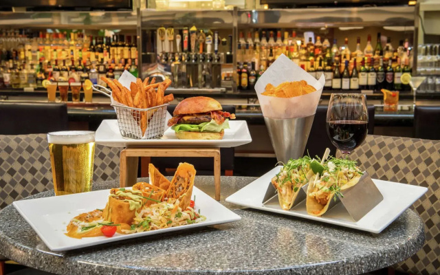DoubleTree Suites by Hilton Seattle Airport - Southcenter