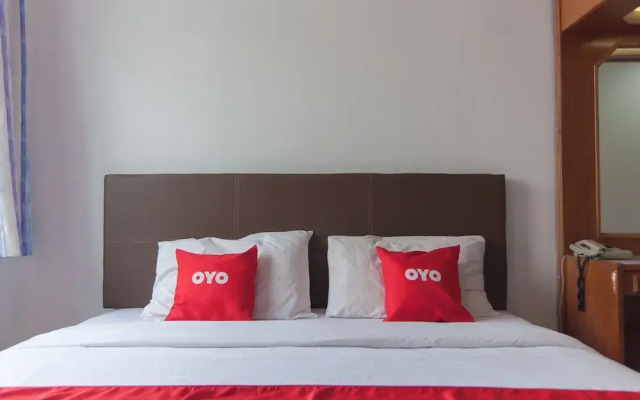 Kristal Hotel by OYO