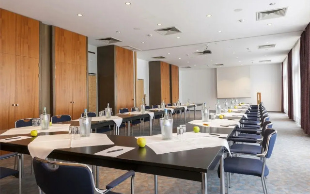 Tryp by Wyndham Stadtoldendorf