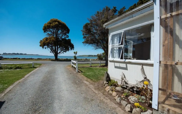 Pounawea Waterfront House