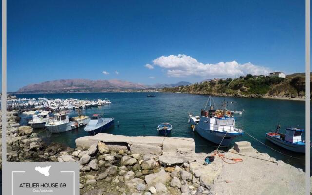 Atelier House 69