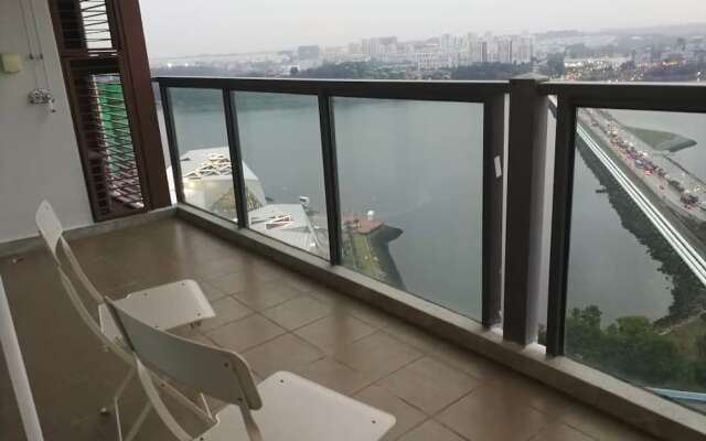 JB City CIQ-R&F Shopping Mall Apartment