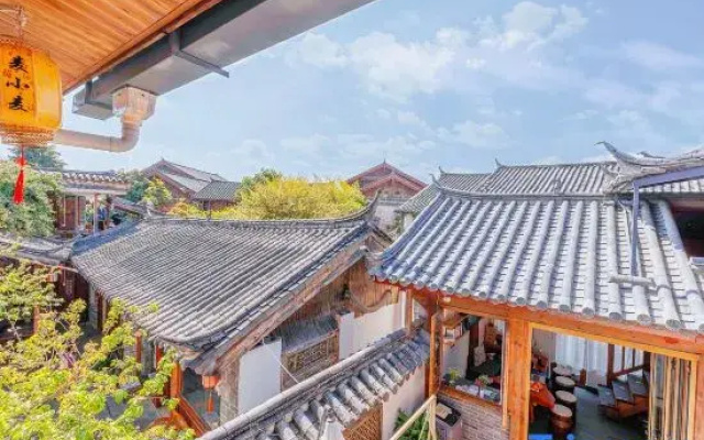 Mai Xiao Mai Resort Courtyard