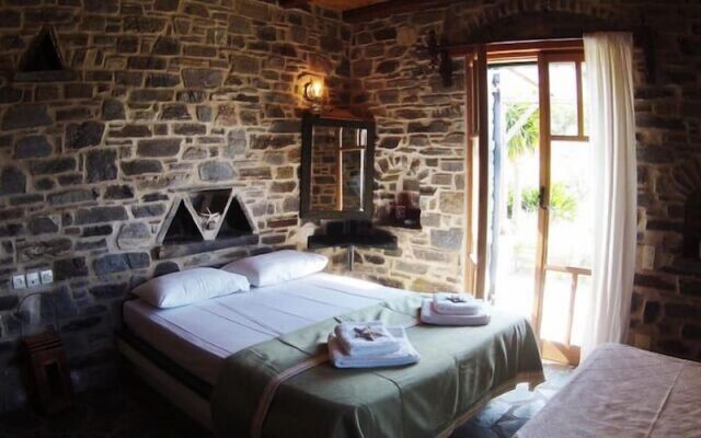 Arokaria Hideaway Suites