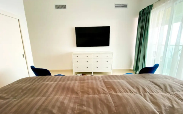 Spacious Apto With Spectacular Views Of The Beach