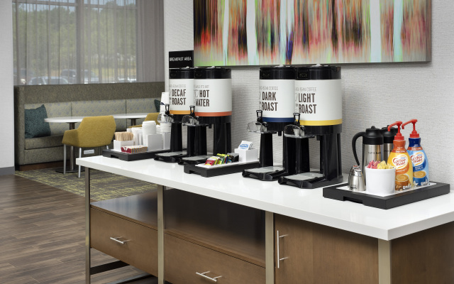 Hampton Inn & Suites Lexington Columbia