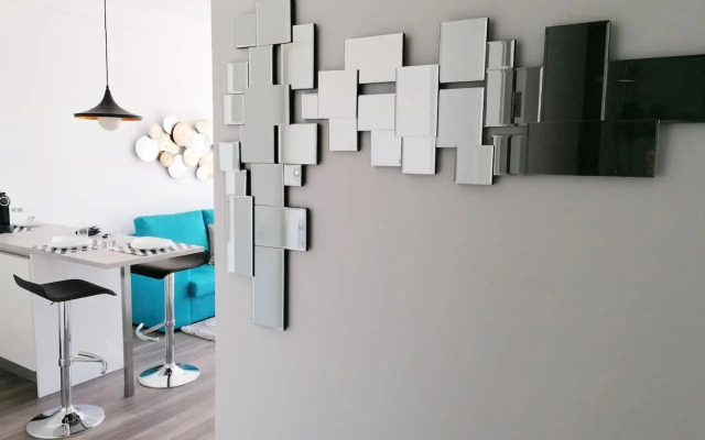 Window Garden Apartment