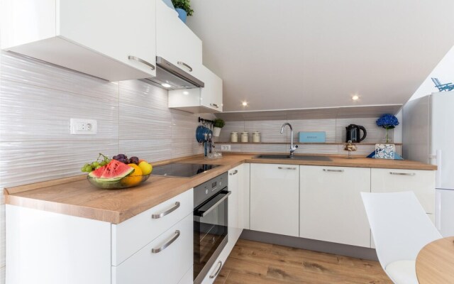 Awesome Apartment in Milna With 2 Bedrooms and Wifi