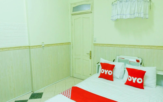 OYO 827 Bach Duong Hotel