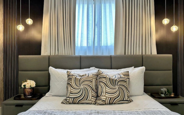 Shalom Residences By YellowKey