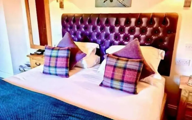 The Oak Tree Inn