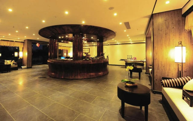 Peach Blossom Resort Hotel