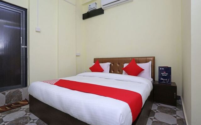 OYO 11559 Lakshay Residency