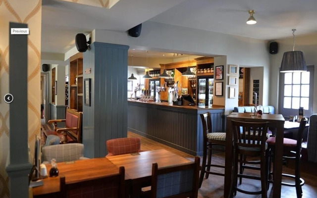 Crown and Anchor