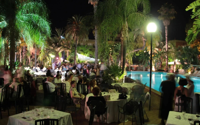 Garden Hotel