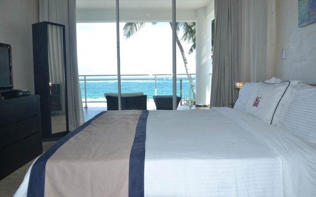 Watermark Luxury Oceanfront All Suite Hotel