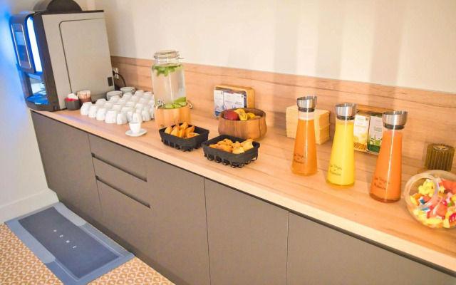 Hotel Yac Paris Clichy, A Member Of Radisson Individuals