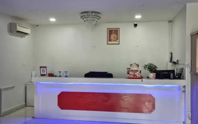 OYO 90901 Santai Morib Hotel