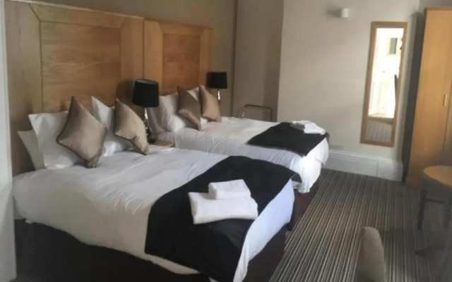 Castle Hotel