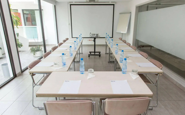 Mina Liberville Hotel