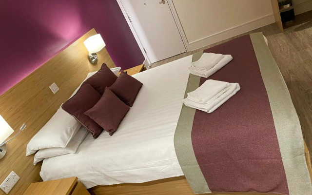 Holtwhites Hotel