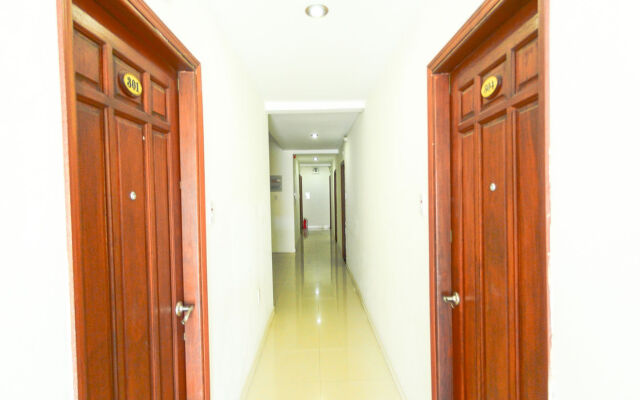 Golden River Hotel