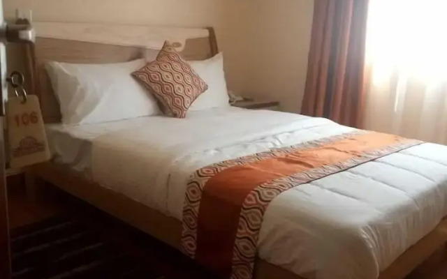 Kiandani Hotel - фото 5