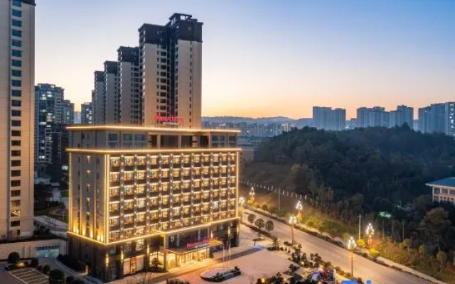 Hawthorn By Wyndham (Guanlan Lake Shoping Park Shop) – Outside – Zhaotong