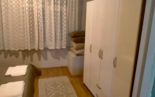 2 bedrooms central area located appartment 1floor