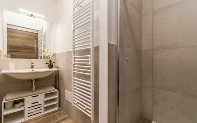 The Love Hut by Santa Lucia Station