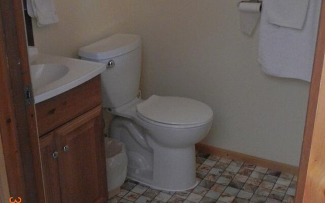 H & H Restaurant and Resort