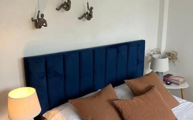APHRODITE: Renovated 2-Bedroom apartment in Nicosia
