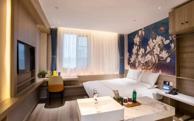 Magnotel Hotel (Yixing Bus Station Tuanji Scenic Area)