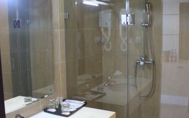 Tonghe Express Hotel