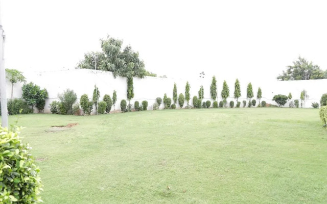 OYO 2166 Hotel KMahaveer