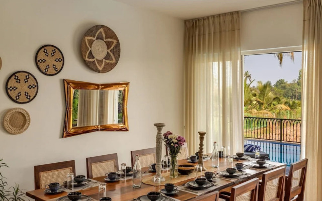 Field View Villa With Pool Perfect for Big Groups
