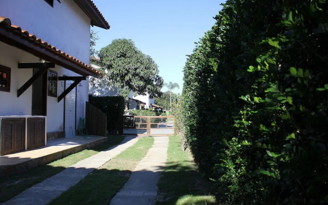 Bz10 Casa 4 suítes em condomínio clube