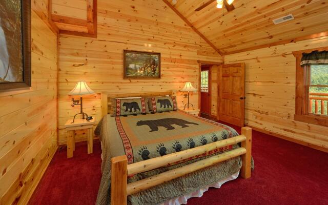 Paradise Point Pool Lodge