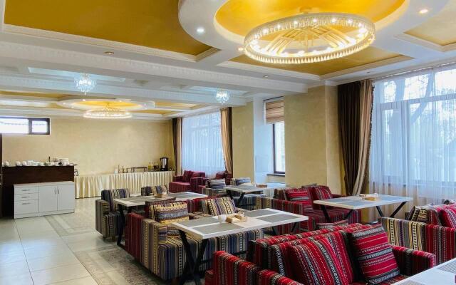 Nomad Halal Hotel