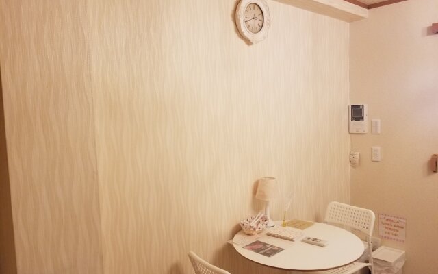Hosei Apartment 101