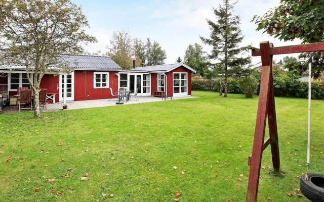 6 Person Holiday Home in Store Fuglede