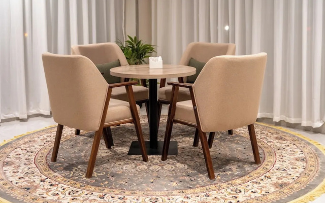 Shqq Saht Albndqyt Llshqq Almkhdwmt