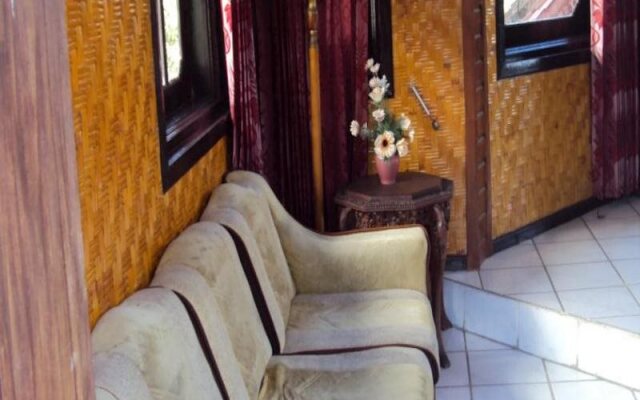 Puri Agung Inn
