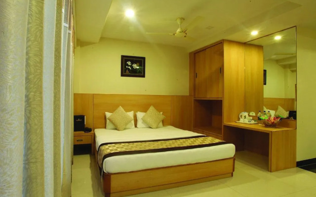 Wingston A Treehouse Hotel-Goverdhan