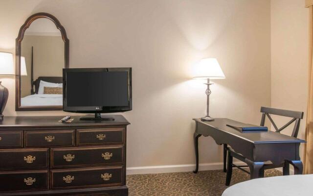 The Century House, an Ascend Collection Hotel