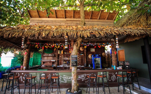 Bandon Beach Bar & Hostel - Adults Only