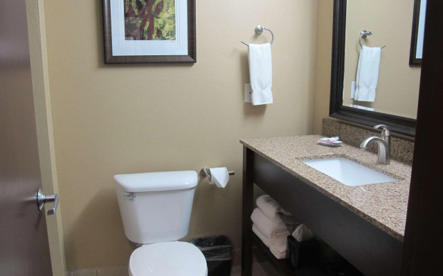 Best Western Woodland Inn